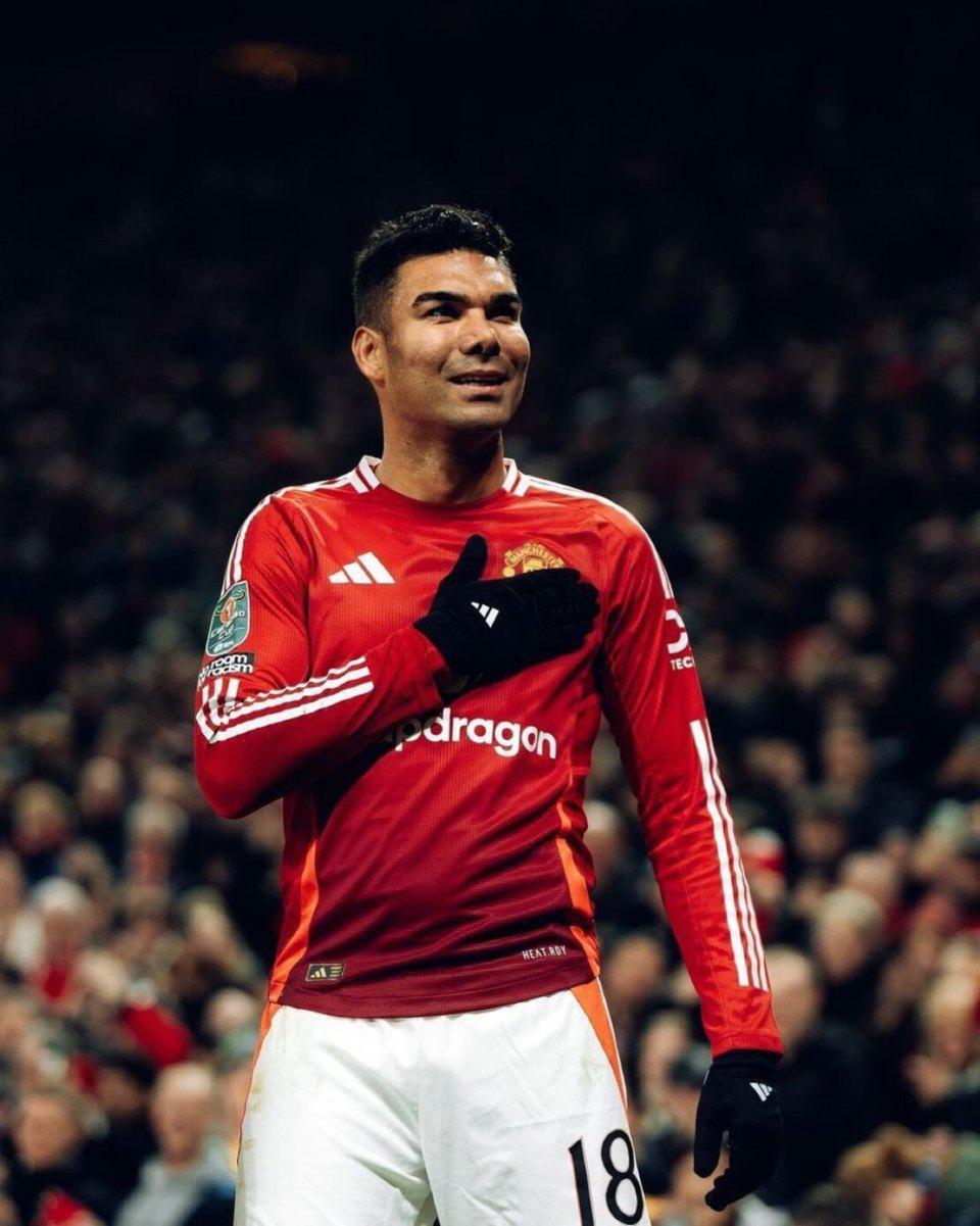 BSports-英超：曼联3-1维拉稳居第3！B费助攻双响破纪录 谢什科替补破门